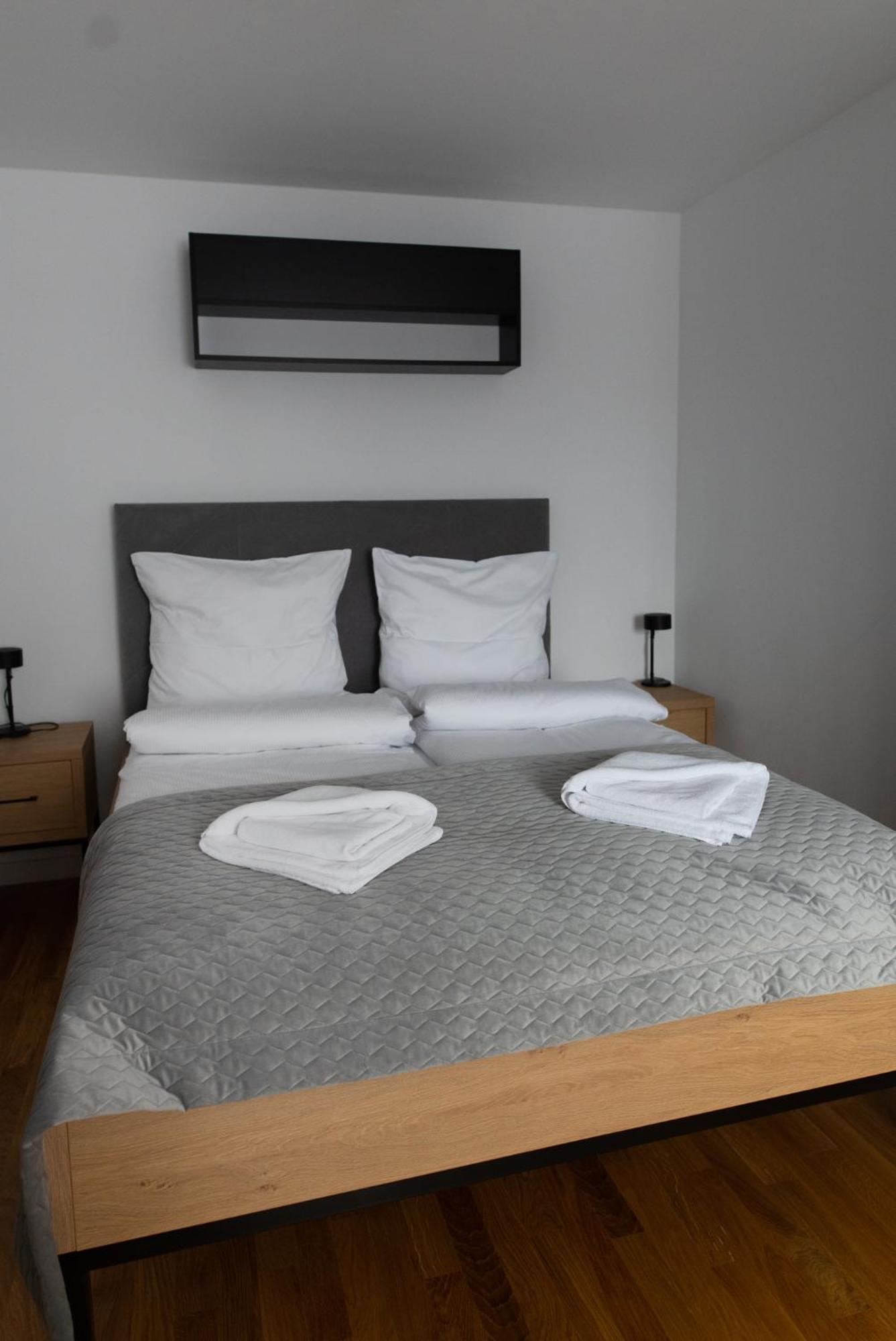 Apartamenty Loftove Wadowice Kültér fotó