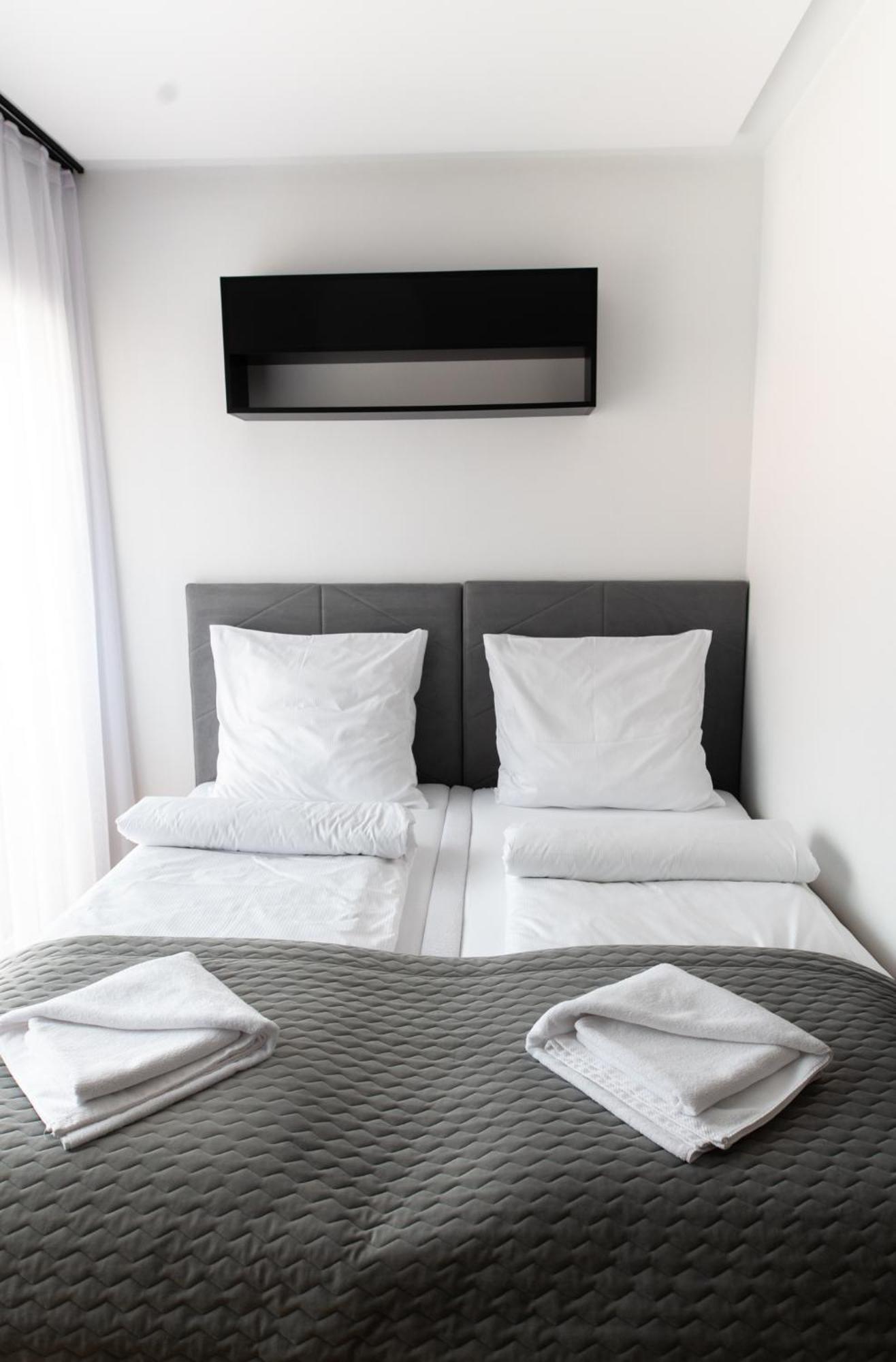 Apartamenty Loftove Wadowice Kültér fotó